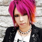 Jui annonce son nouveau groupe : GOTCHAROCKA !