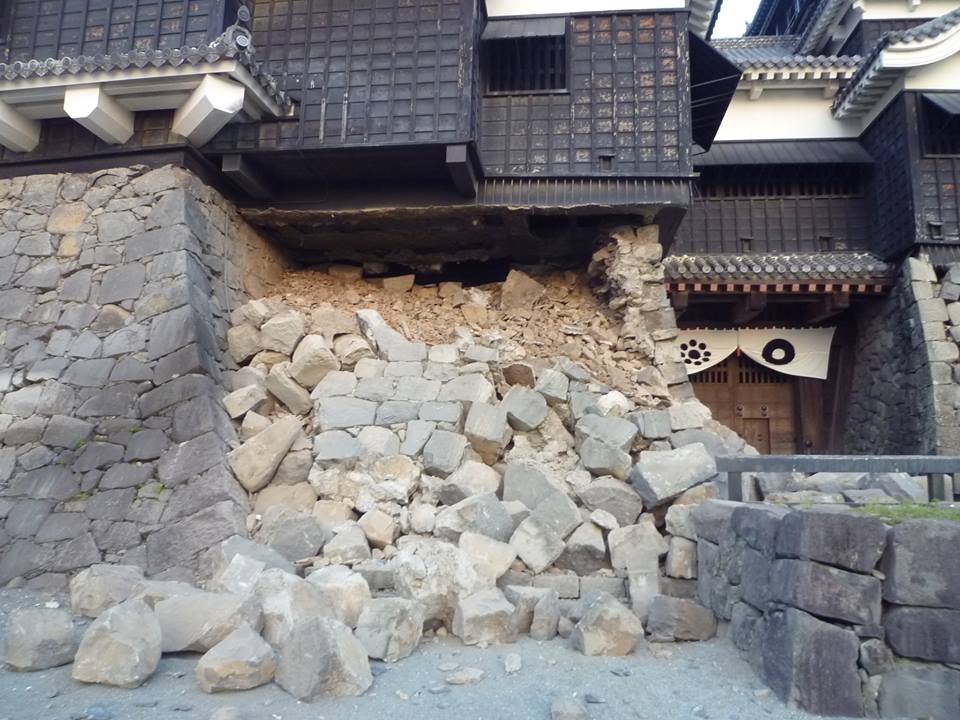 Kumamoto_Castle_2016_earthquake