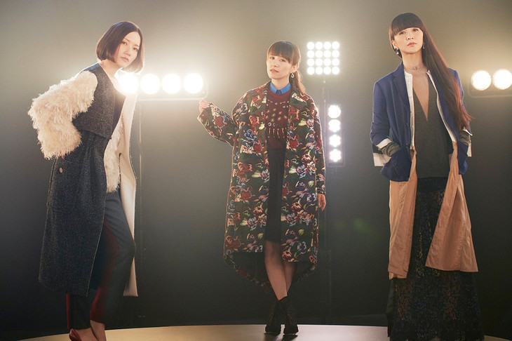 Perfume_-_STAR_TRAIN_Promo