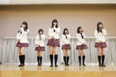 akb21